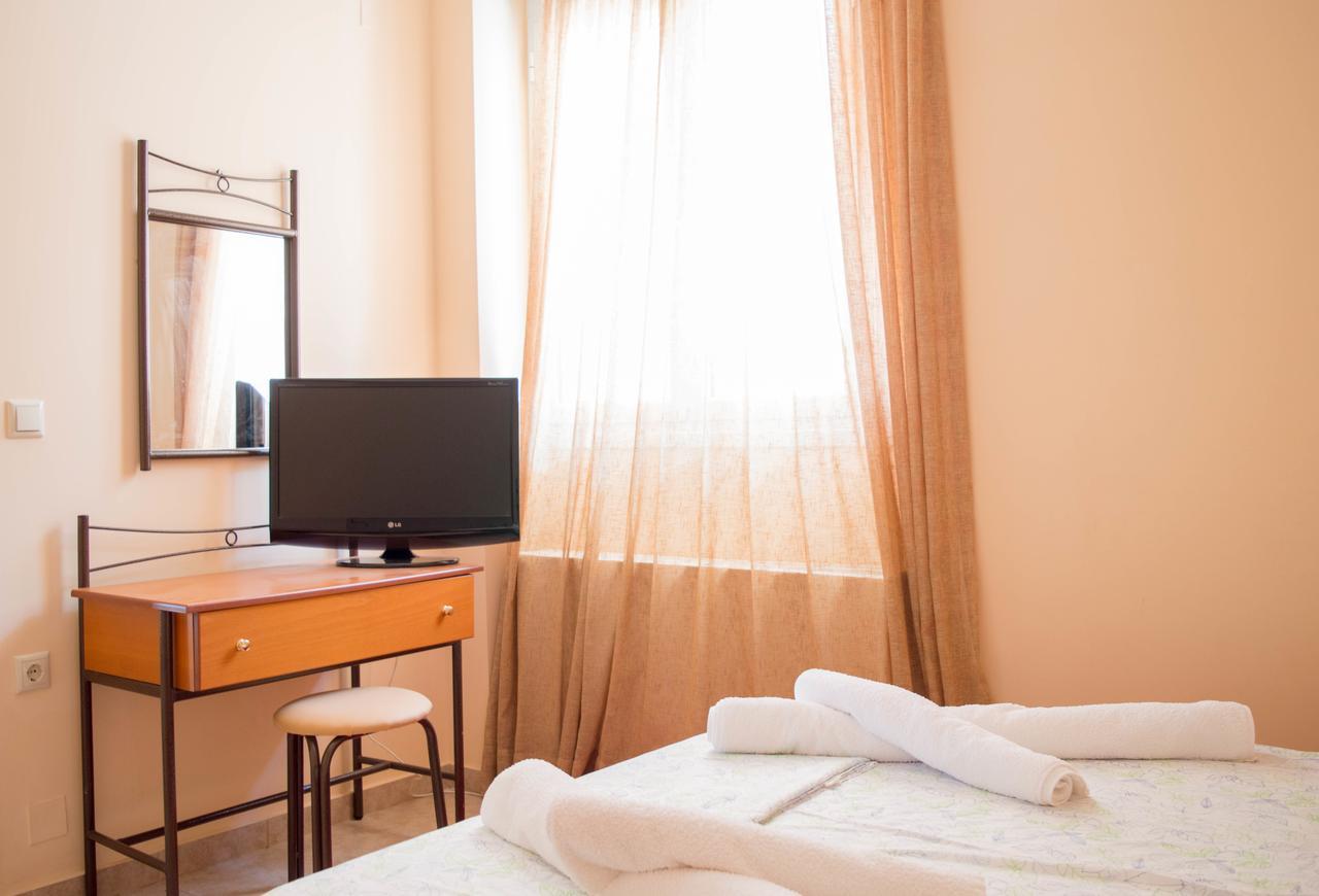 Manesi Apartments Boumboukas Kültér fotó