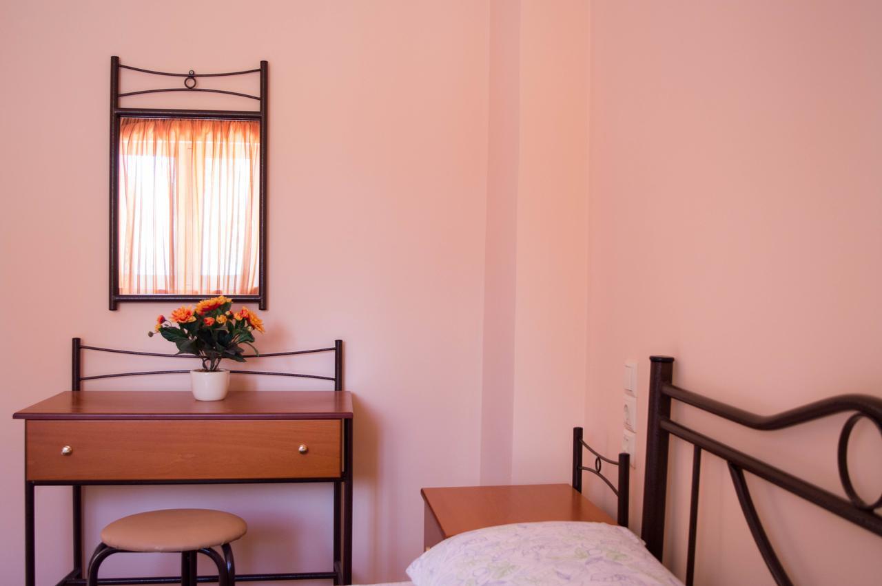 Manesi Apartments Boumboukas Kültér fotó